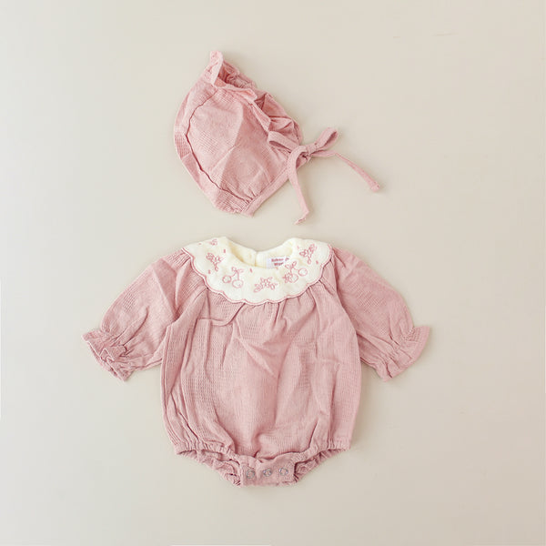 Conjunto pelele cuello bobo rosa y capota - Para bebés reborn de 44 a 52 cm