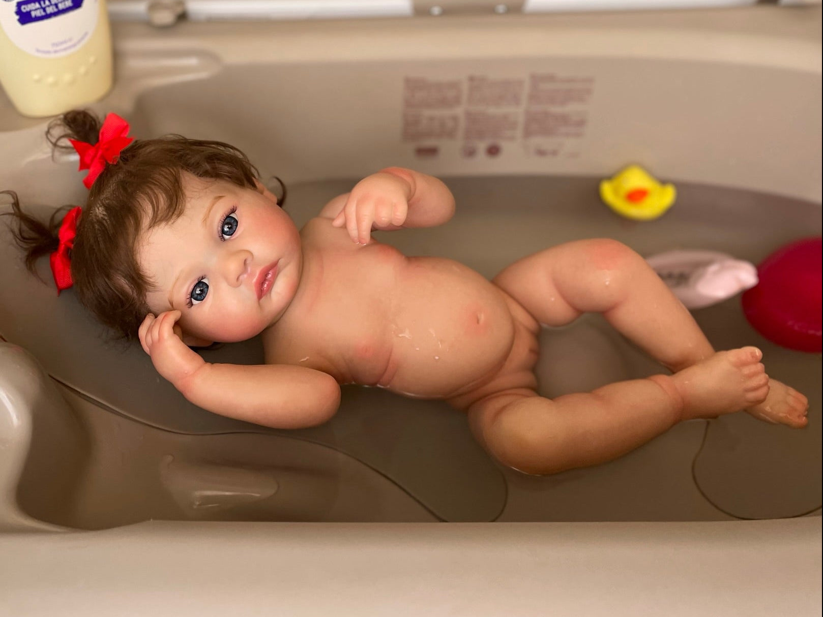 bebe reborn vinilo bañera