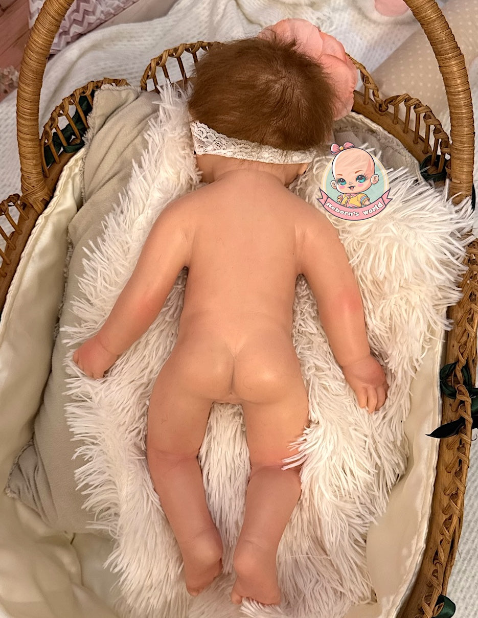 muñeco reborn pintado a mano
